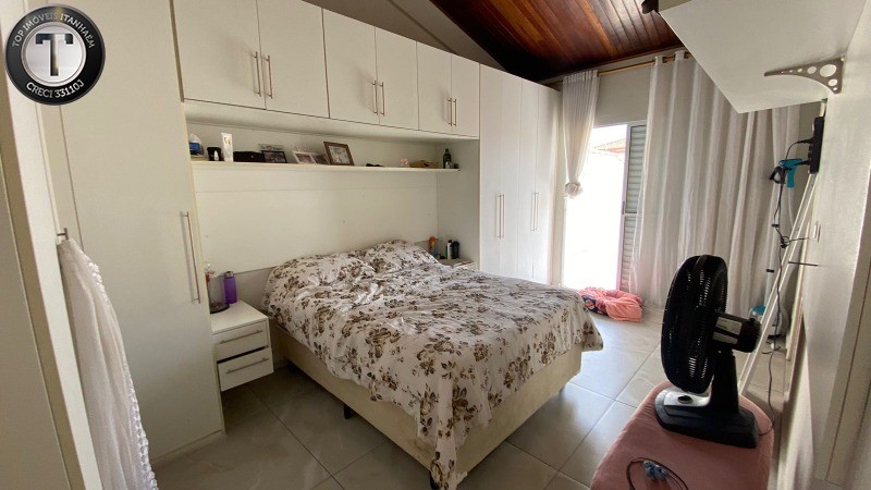 Casa à venda com 3 quartos, 233m² - Foto 25