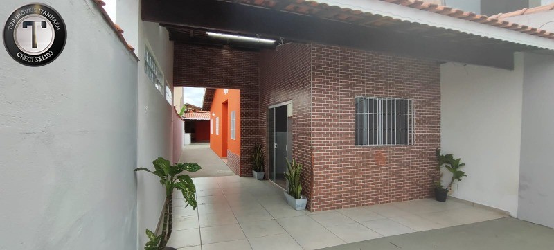 Casa à venda com 2 quartos, 106m² - Foto 1