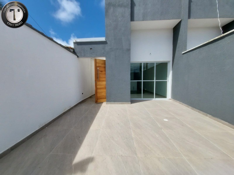 Casa à venda com 2 quartos, 69m² - Foto 3