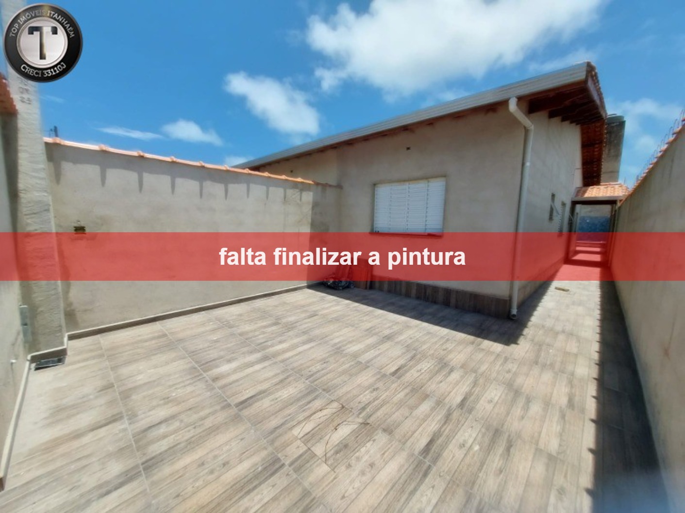 Casa à venda com 2 quartos, 68m² - Foto 1