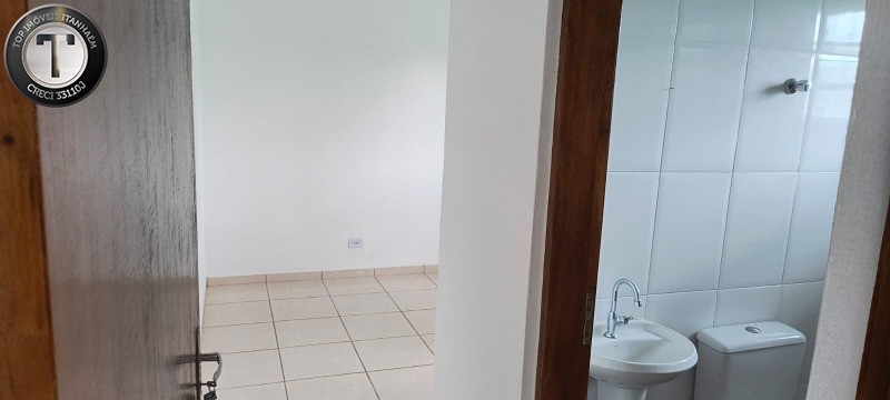 Casa à venda com 2 quartos, 62m² - Foto 5