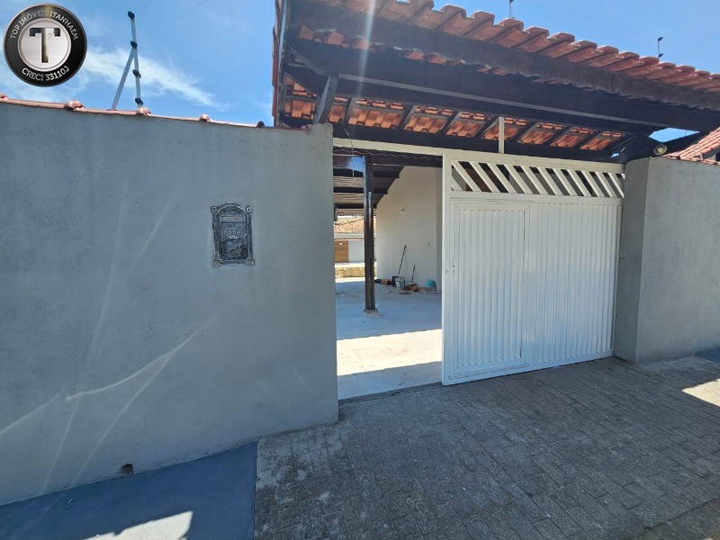 Casa à venda com 4 quartos, 200m² - Foto 14