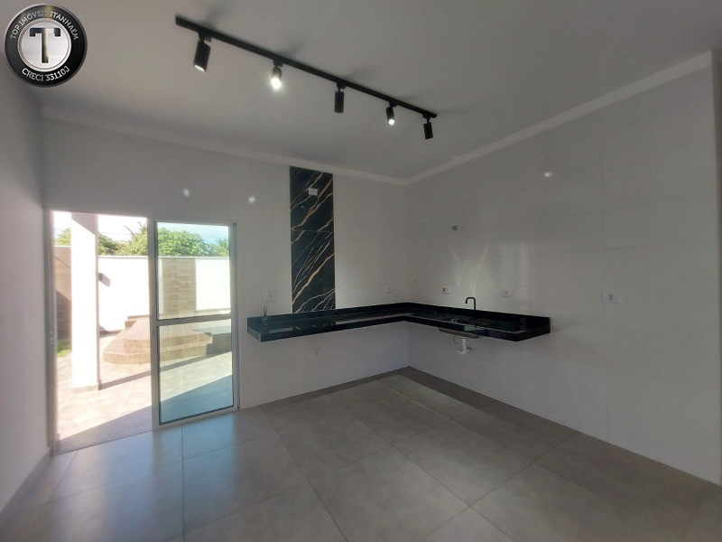 Casa à venda com 2 quartos, 105m² - Foto 17