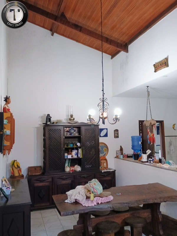 Casa para alugar com 9 quartos, 200m² - Foto 15