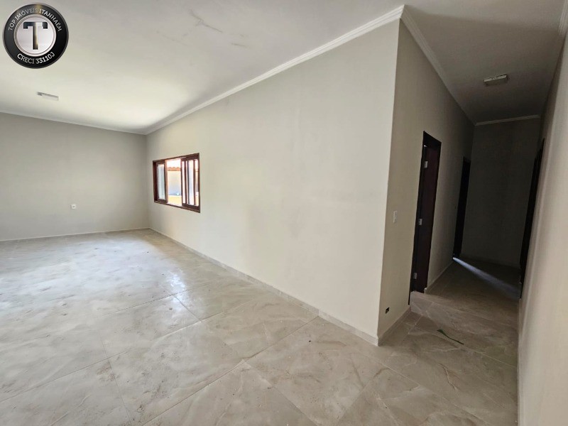 Casa à venda com 4 quartos, 200m² - Foto 18