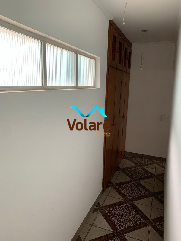 Casa à venda e aluguel com 3 quartos, 280m² - Foto 11