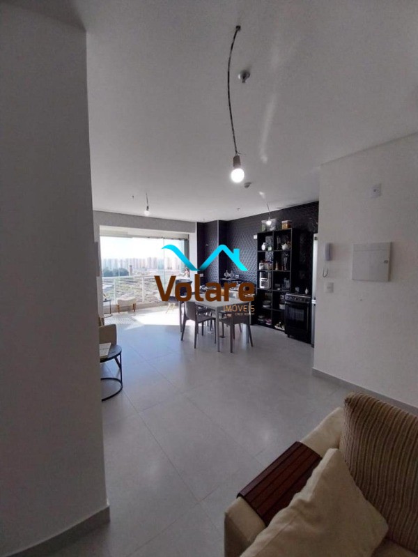 Apartamento à venda com 2 quartos, 62m² - Foto 2