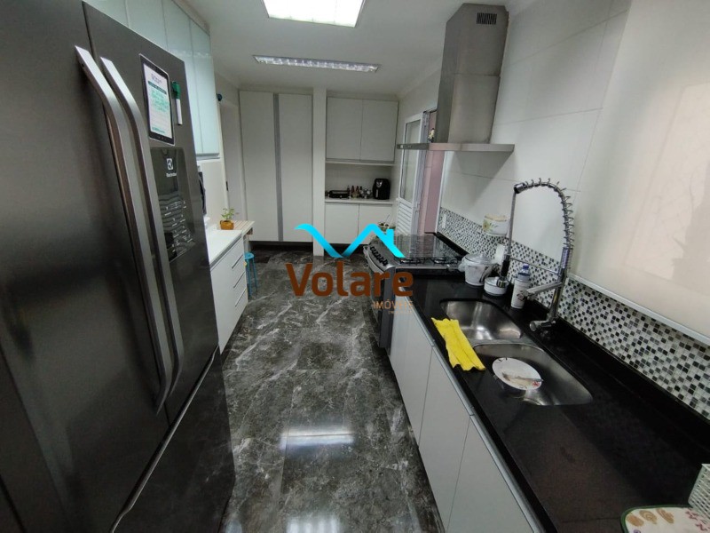 Apartamento à venda com 3 quartos, 167m² - Foto 18