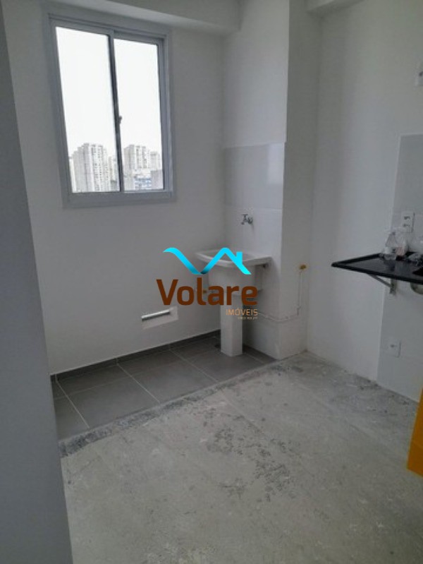 Apartamento à venda com 2 quartos, 34m² - Foto 2