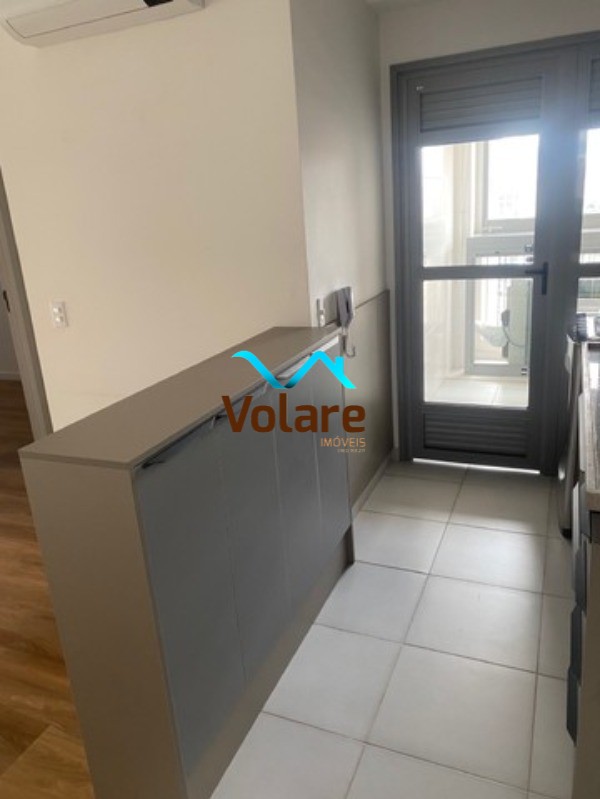 Apartamento à venda com 2 quartos, 64m² - Foto 3