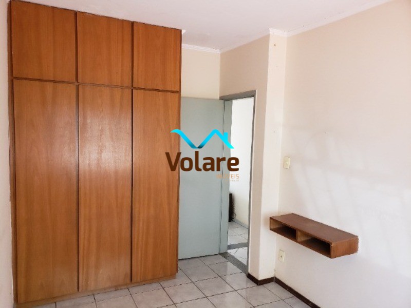 Casa à venda com 4 quartos, 318m² - Foto 5