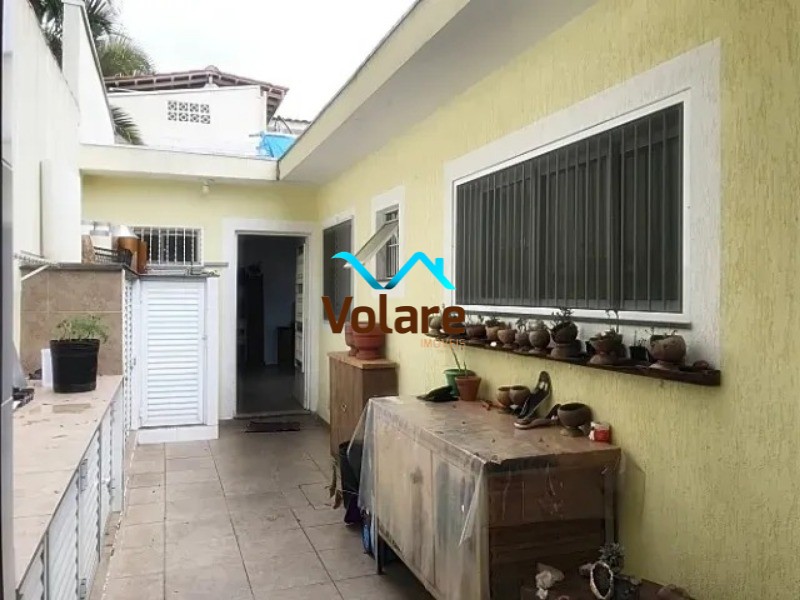 Casa à venda com 4 quartos, 300m² - Foto 13