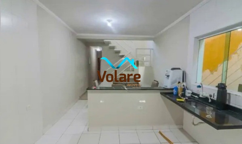 Casa à venda com 3 quartos, 220m² - Foto 3