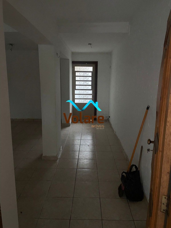 Casa à venda com 3 quartos, 130m² - Foto 4