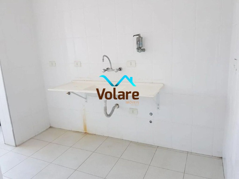 Apartamento à venda com 2 quartos, 67m² - Foto 2