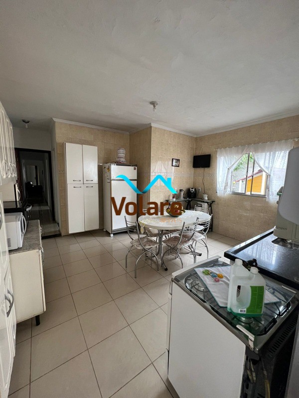 Casa à venda com 3 quartos, 251m² - Foto 3