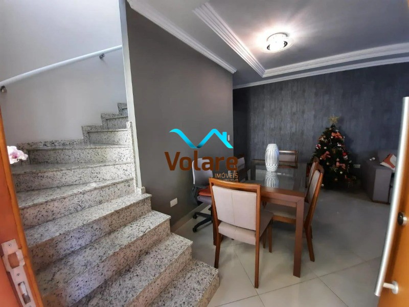 Casa à venda com 3 quartos, 100m² - Foto 4