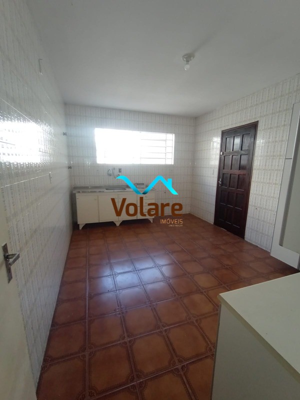 Casa à venda com 3 quartos, 178m² - Foto 5