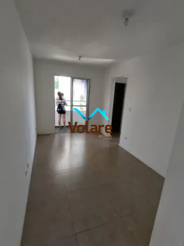 Apartamento à venda com 2 quartos, 45m² - Foto 1