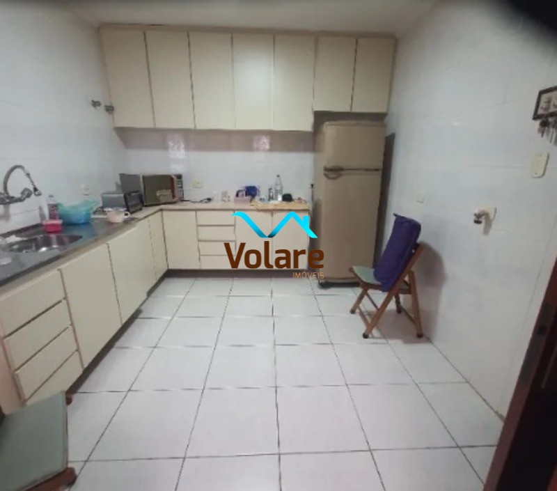 Casa à venda com 2 quartos, 80m² - Foto 2