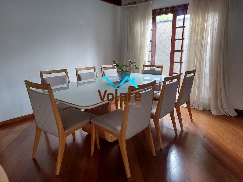 Casa à venda com 5 quartos, 302m² - Foto 9