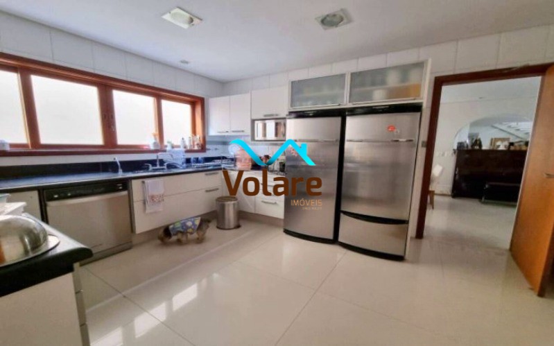 Casa à venda com 4 quartos, 540m² - Foto 14