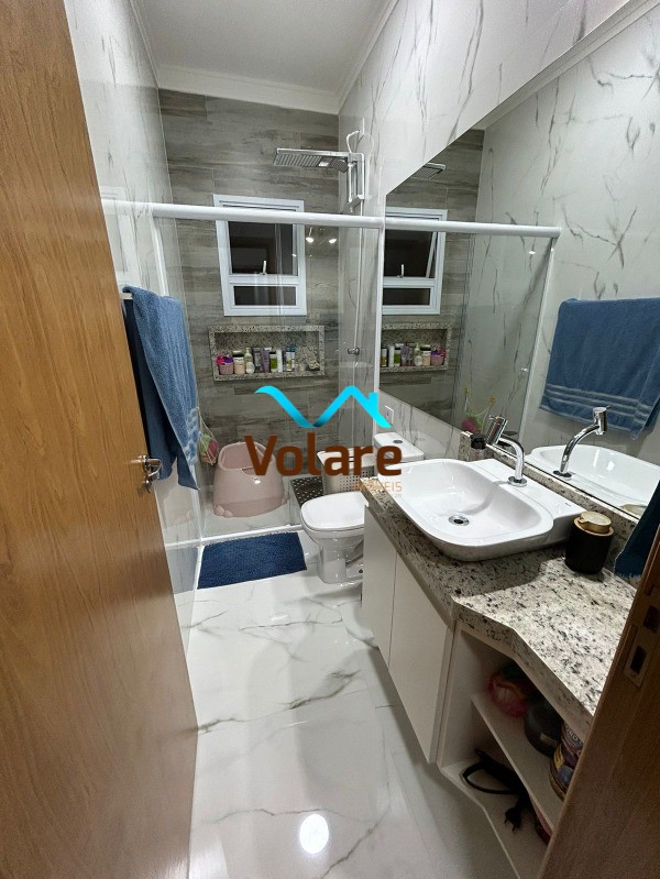 Casa à venda com 3 quartos, 210m² - Foto 14