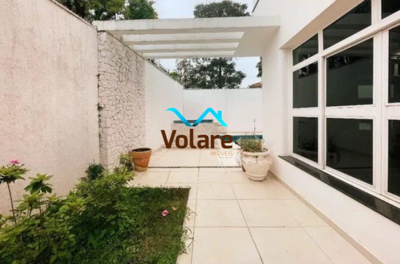 Casa à venda e aluguel com 8 quartos, 600m² - Foto 12