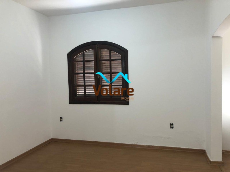 Casa à venda com 6 quartos, 300m² - Foto 15