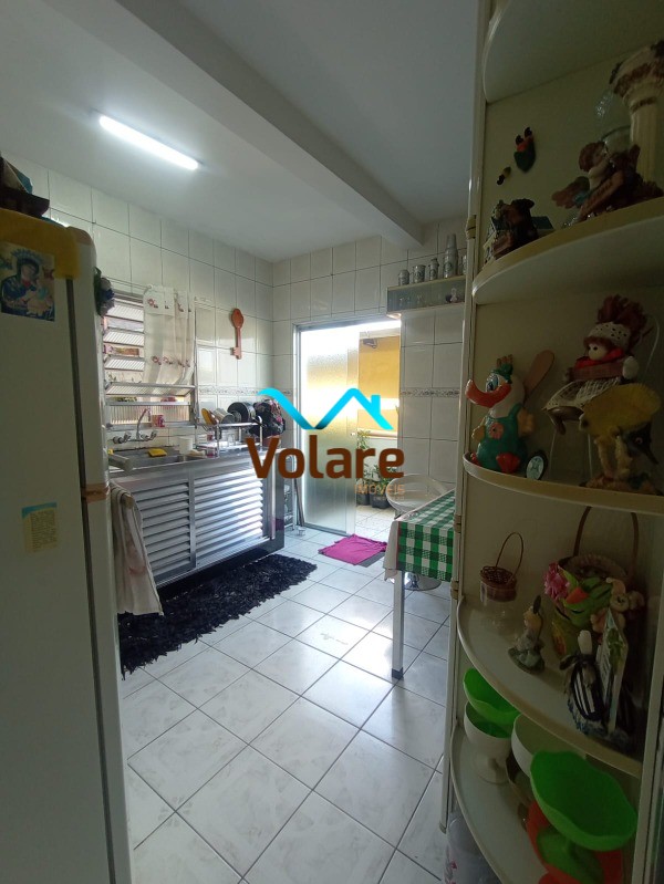 Casa à venda com 3 quartos, 125m² - Foto 4