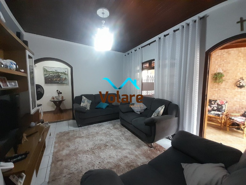 Casa à venda com 3 quartos, 213m² - Foto 1