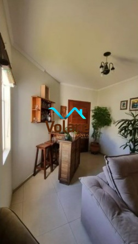 Casa à venda com 3 quartos, 169m² - Foto 2