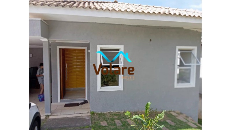 Casa à venda com 4 quartos, 255m² - Foto 1