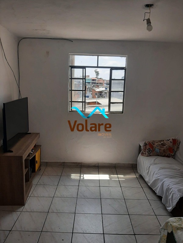 Casa à venda com 6 quartos, 220m² - Foto 4