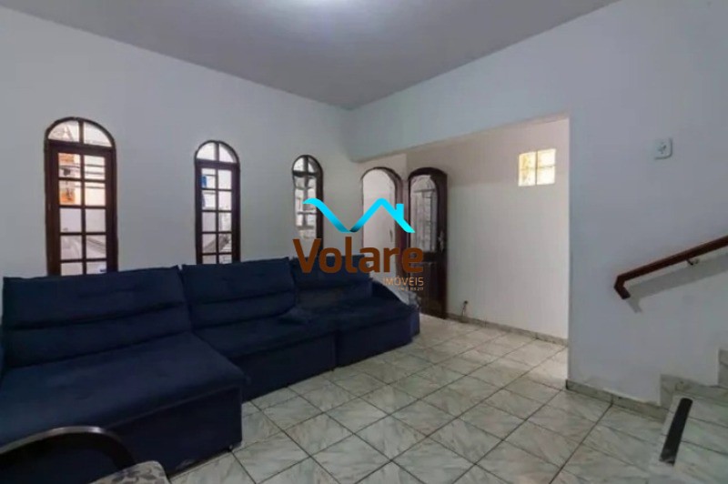 Casa à venda com 3 quartos, 150m² - Foto 1