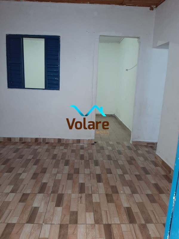 Casa à venda com 6 quartos, 220m² - Foto 5