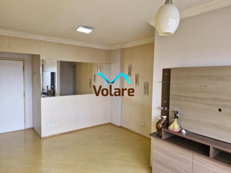 Apartamento à venda com 2 quartos, 62m² - Foto 2