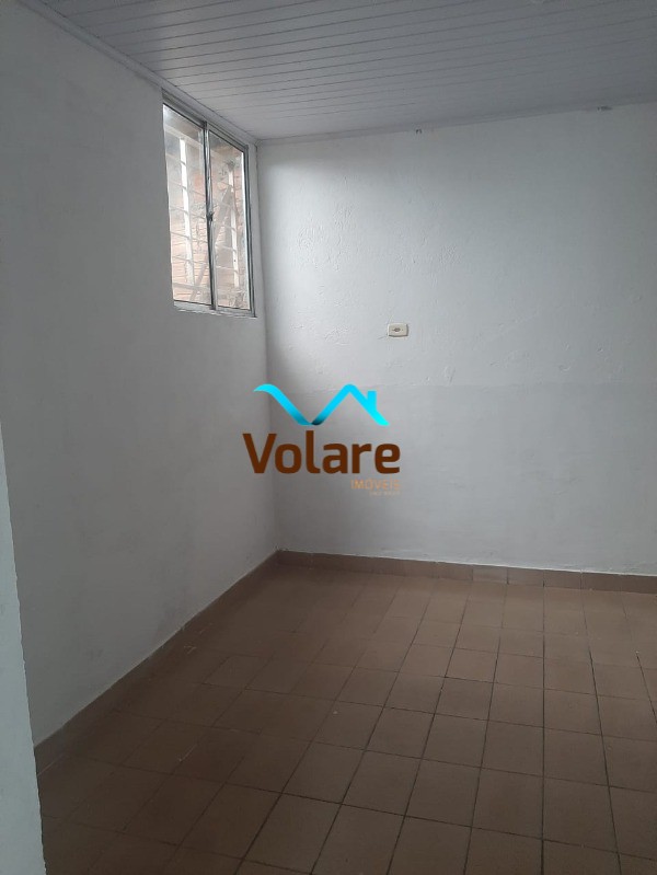 Casa à venda com 6 quartos, 220m² - Foto 9