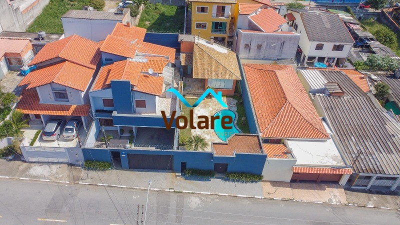 Casa à venda com 3 quartos, 385m² - Foto 1