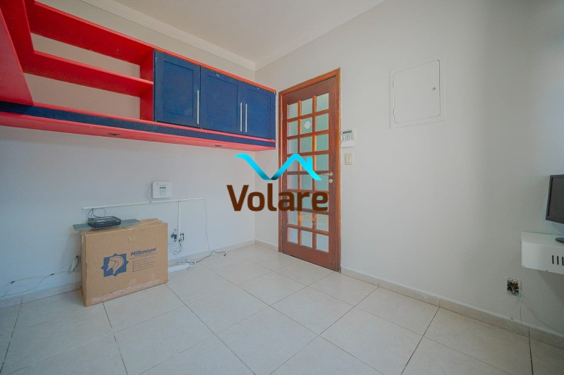 Casa à venda com 3 quartos, 385m² - Foto 9