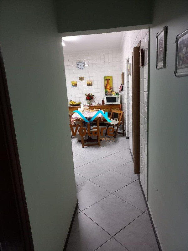 Casa à venda com 3 quartos, 241m² - Foto 16