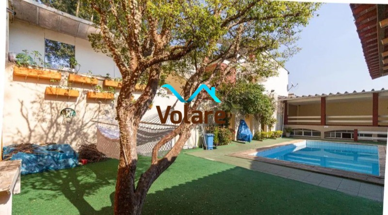 Casa à venda com 6 quartos, 250m² - Foto 26