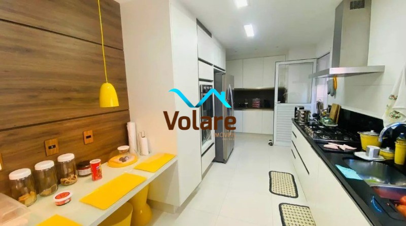 Apartamento à venda com 3 quartos, 194m² - Foto 4