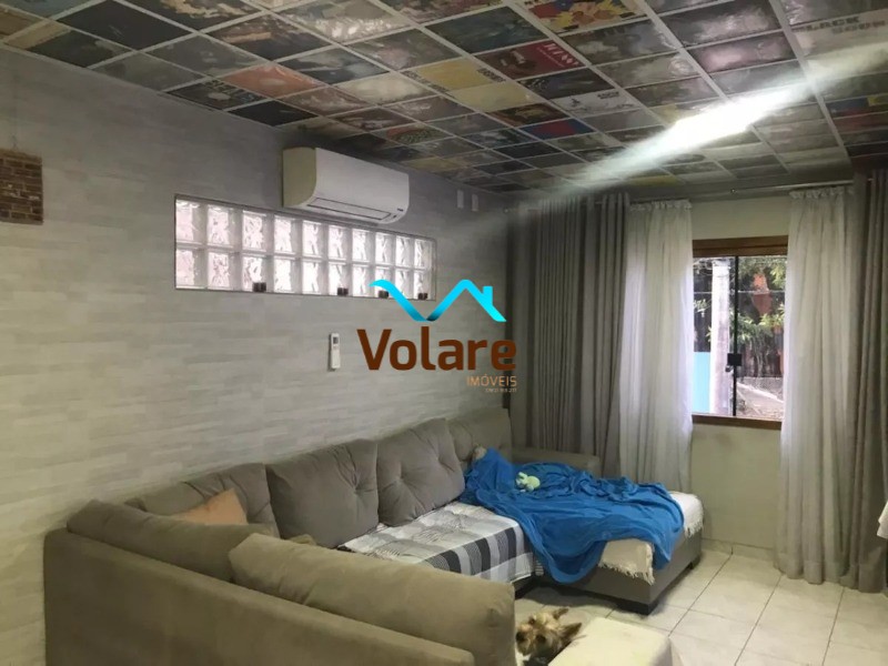 Casa à venda com 3 quartos, 200m² - Foto 1