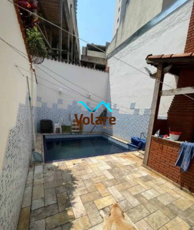 Casa à venda com 3 quartos, 200m² - Foto 2