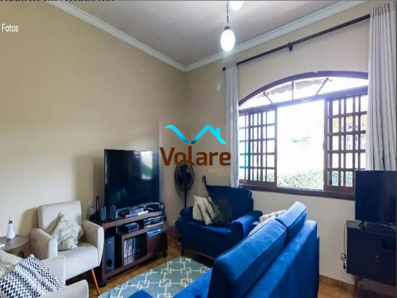 Casa à venda com 3 quartos, 379m² - Foto 2