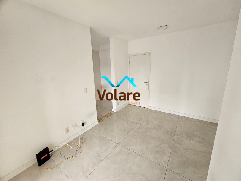 Apartamento à venda com 2 quartos, 62m² - Foto 6