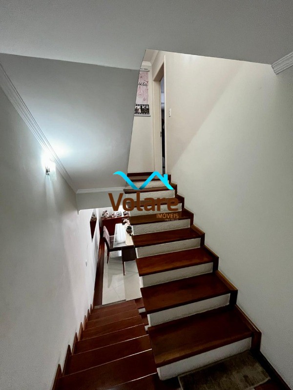 Casa à venda com 3 quartos, 212m² - Foto 10