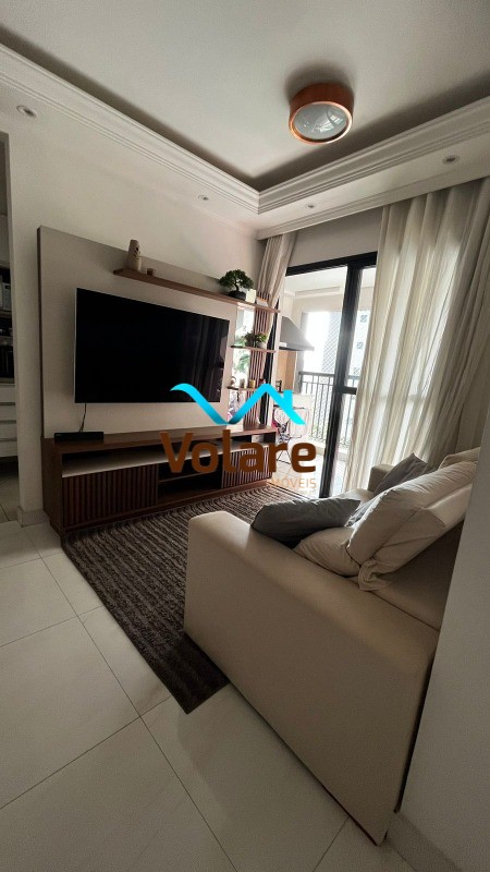 Apartamento à venda com 2 quartos, 62m² - Foto 1