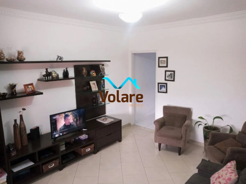 Casa à venda com 3 quartos, 231m² - Foto 4